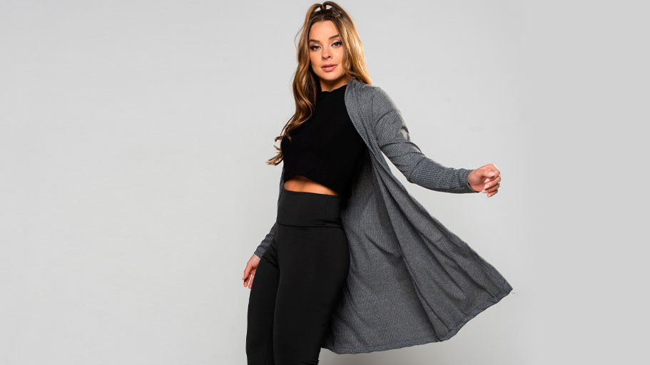 Cardigan Canelado Kimono: A Terceira Peça Que Vai Transformar Seus Looks no Outono 2025