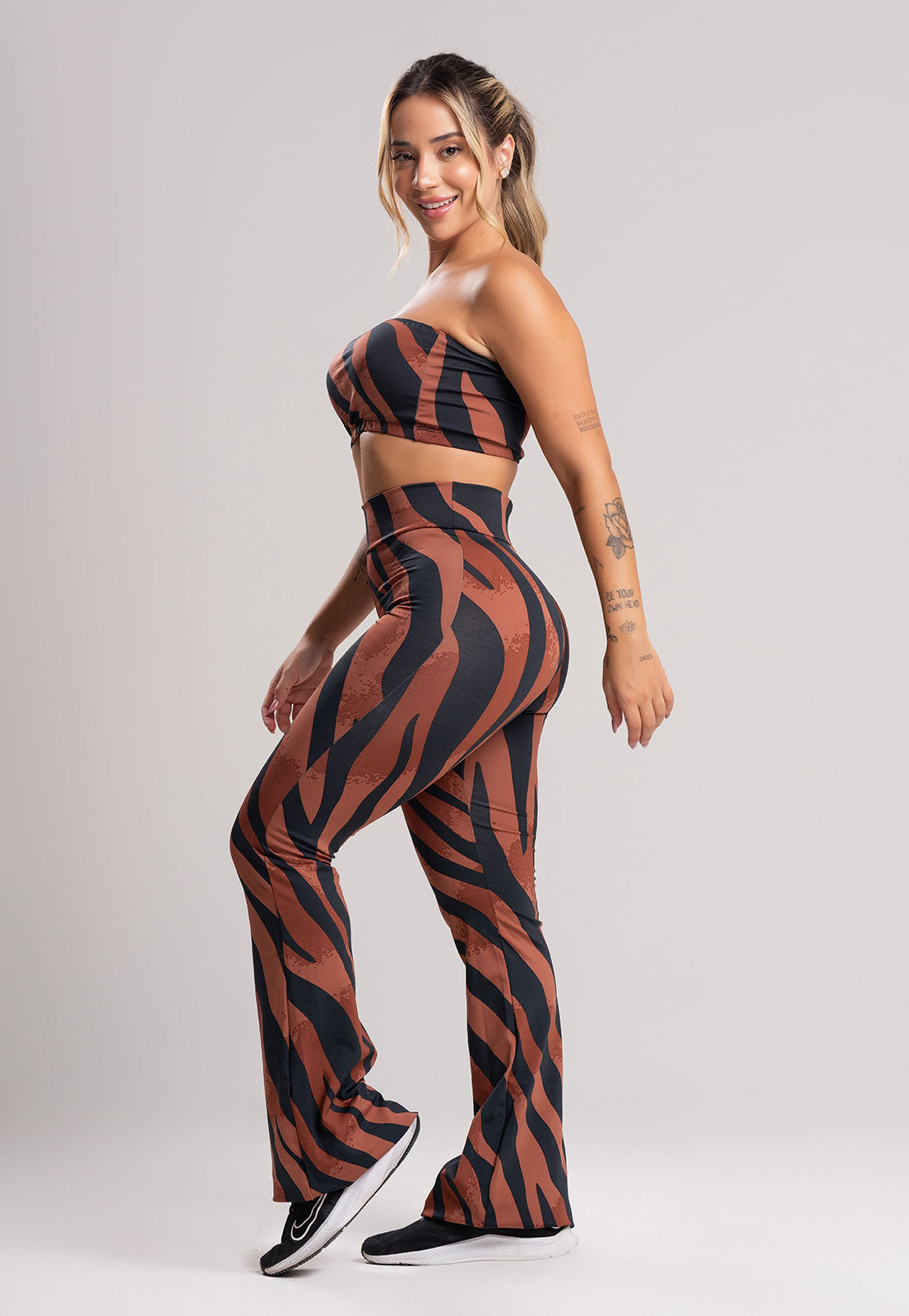 Conjunto Calça Flare e Top Tomara que Caia Safari - MVB MODAS