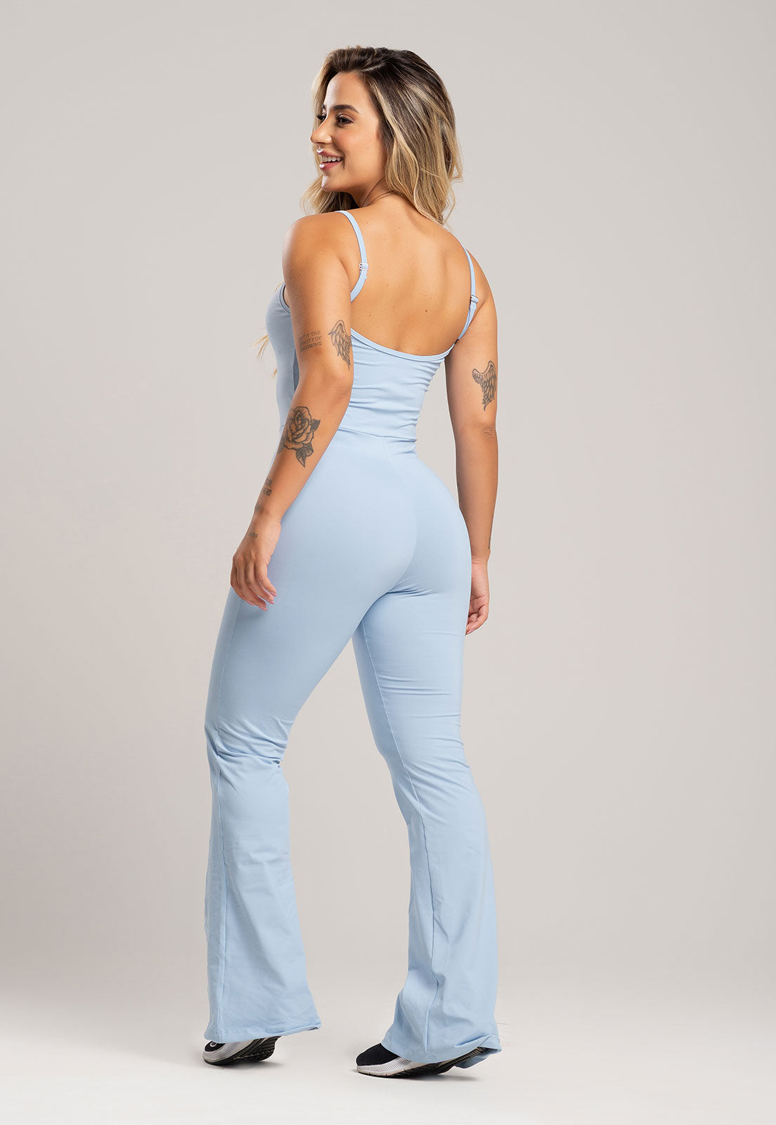 Macacão Fitness Flare Alcinha Poliamida Mousse - MVB MODAS