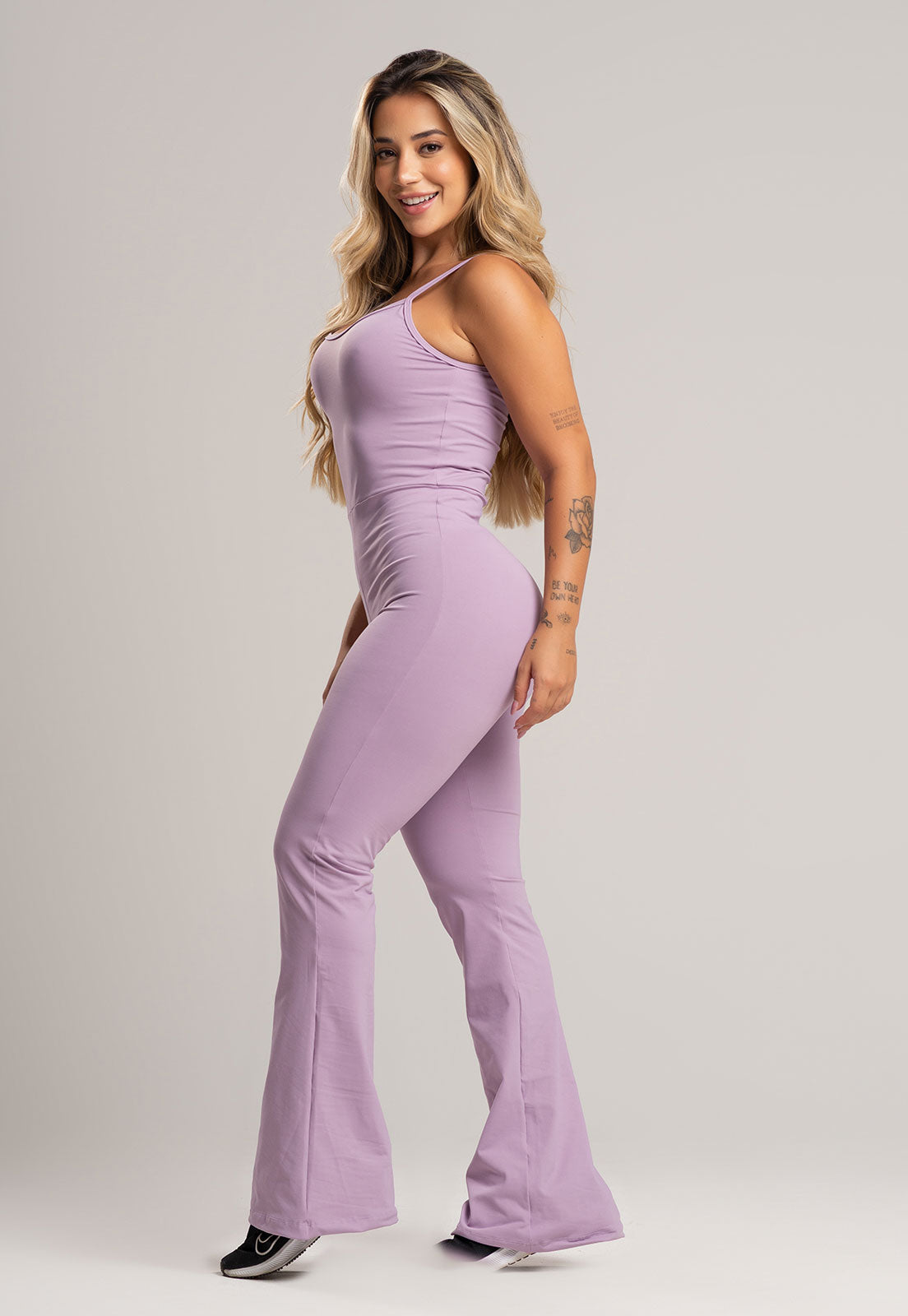 Macacão Fitness Flare Alcinha Poliamida Mousse - MVB MODAS