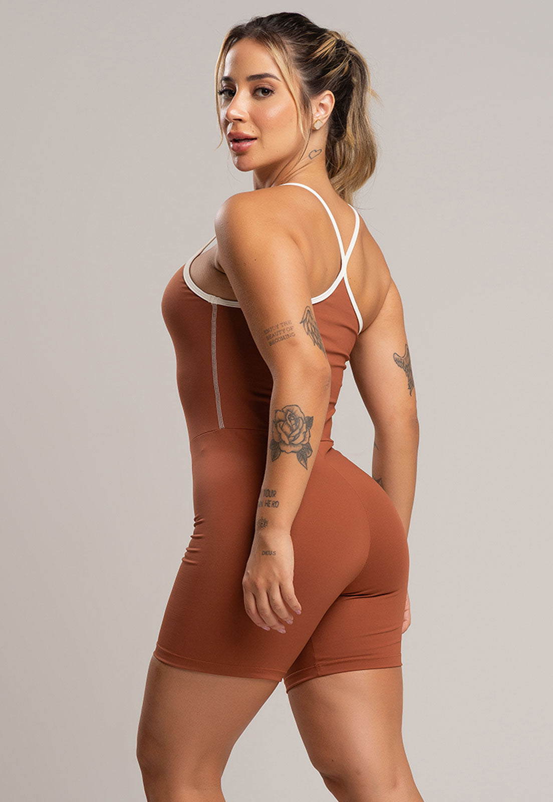 Macaquinho Fitness Alcinha Off White Poliamida Preto - MVB MODAS