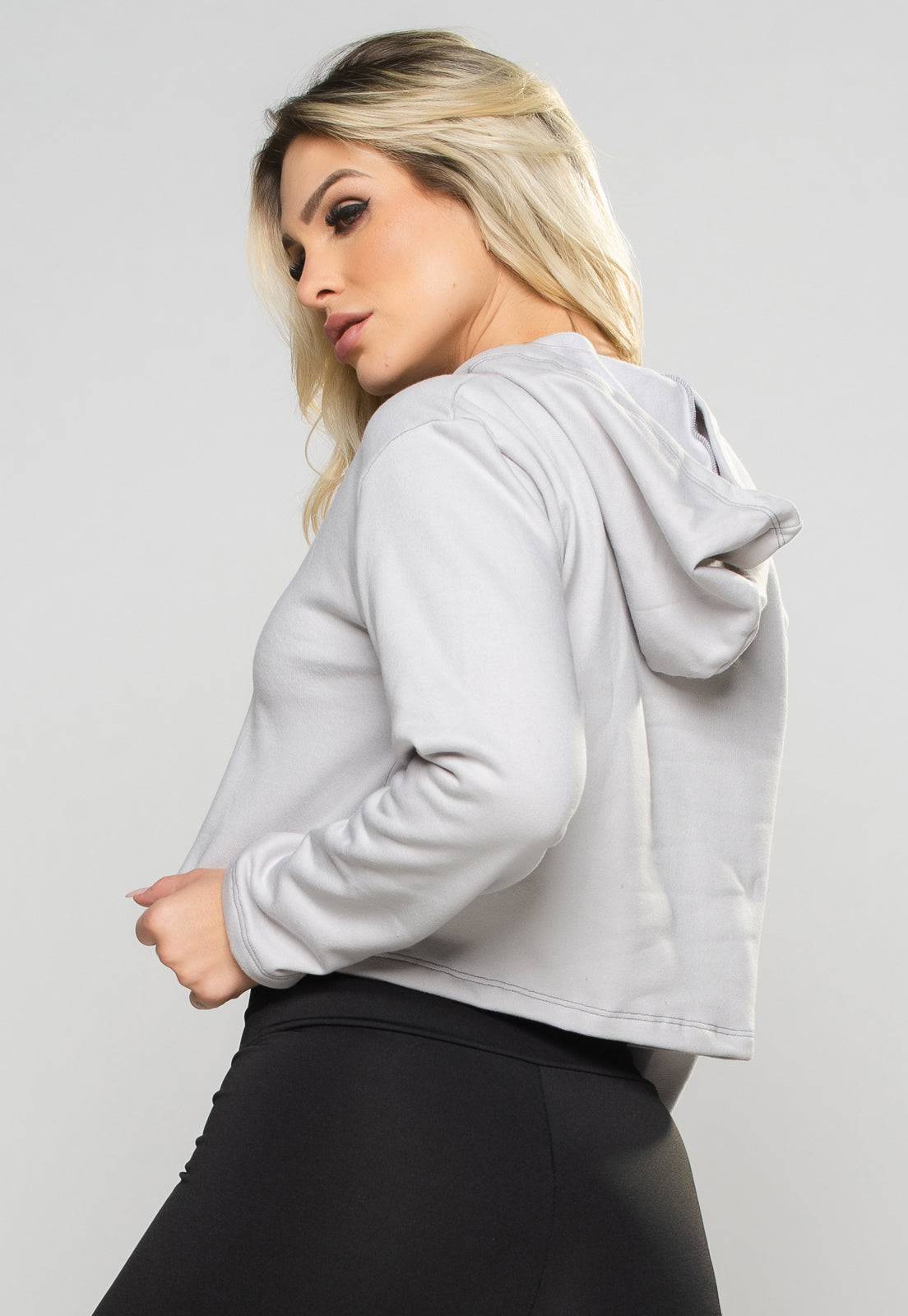 Cropped Moletom Flanelado Manga Longa e Capuz Vermelho - MVB MODAS