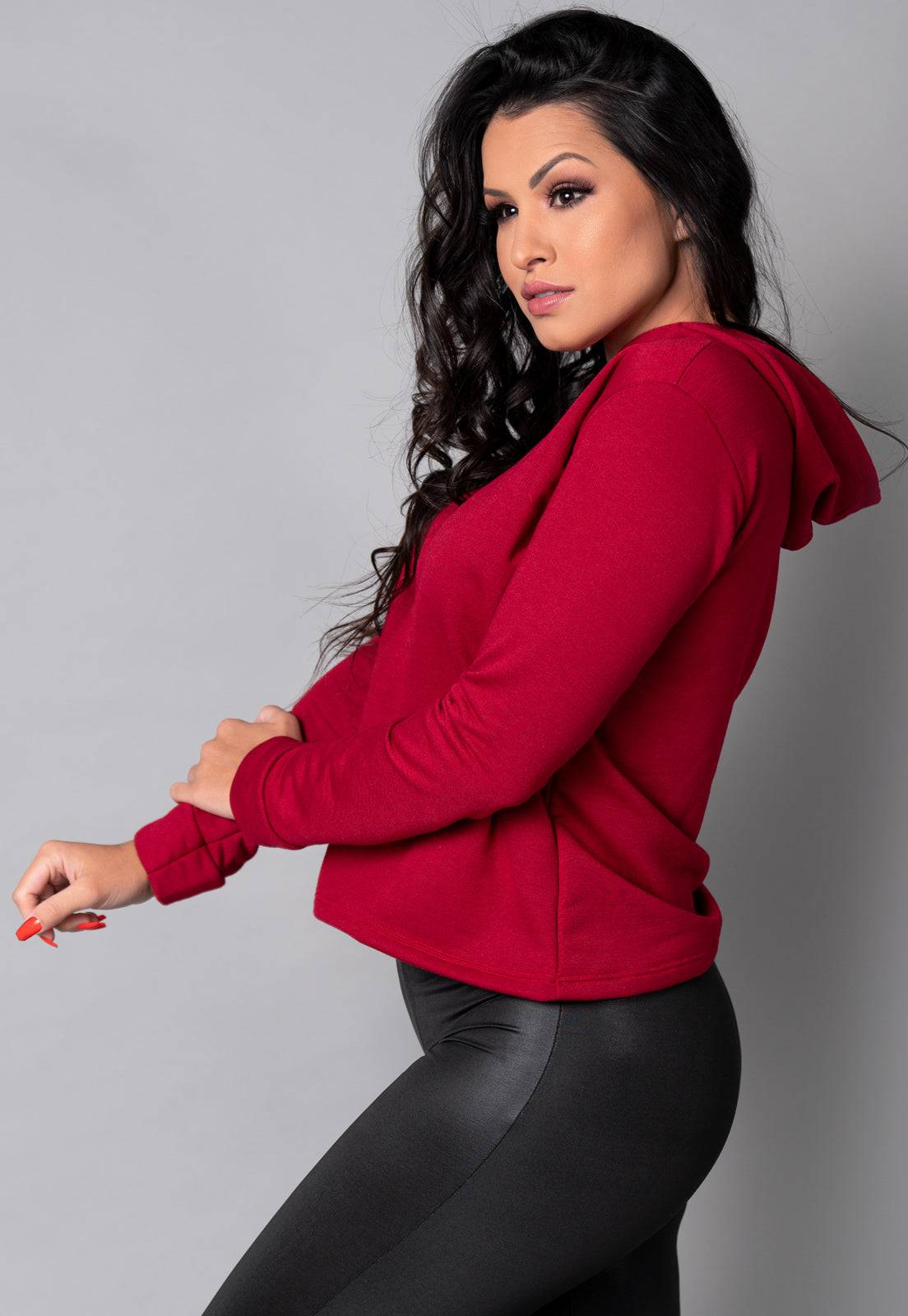 Casaco Moletinho Com Capuz Vermelho - MVB MODAS