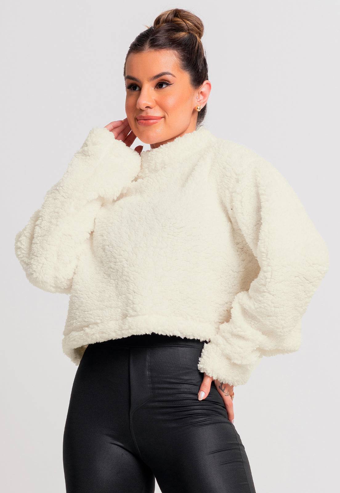 Casaco Cropped Flanelado Teddy Preto - MVB MODAS