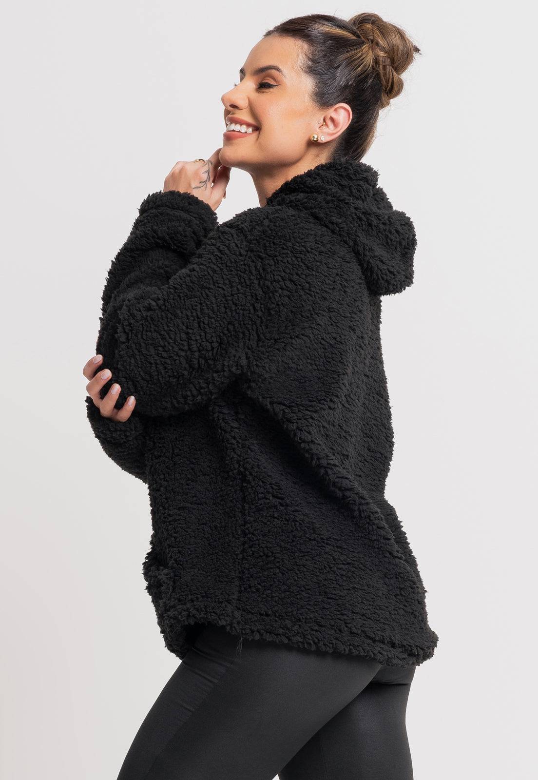 Casaco Com Capuz e Bolso Flanelado Teddy Preto - MVB MODAS