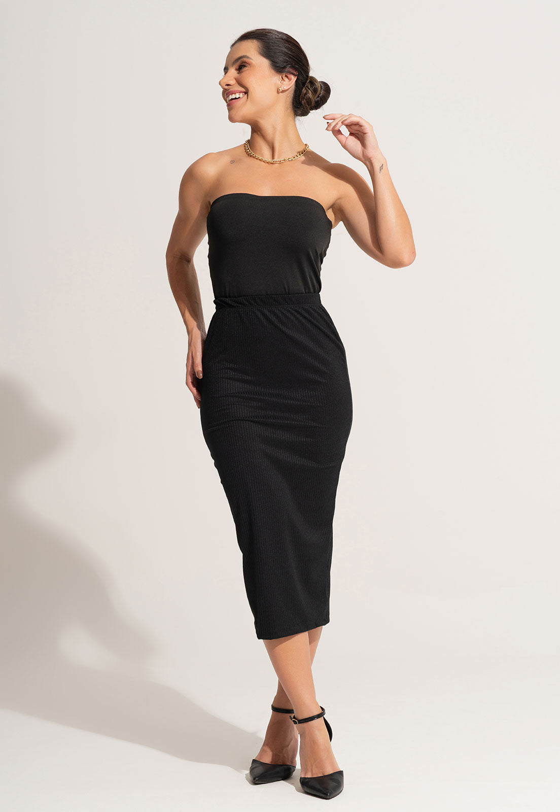 Saia Midi Canelada Preta - MVB MODAS