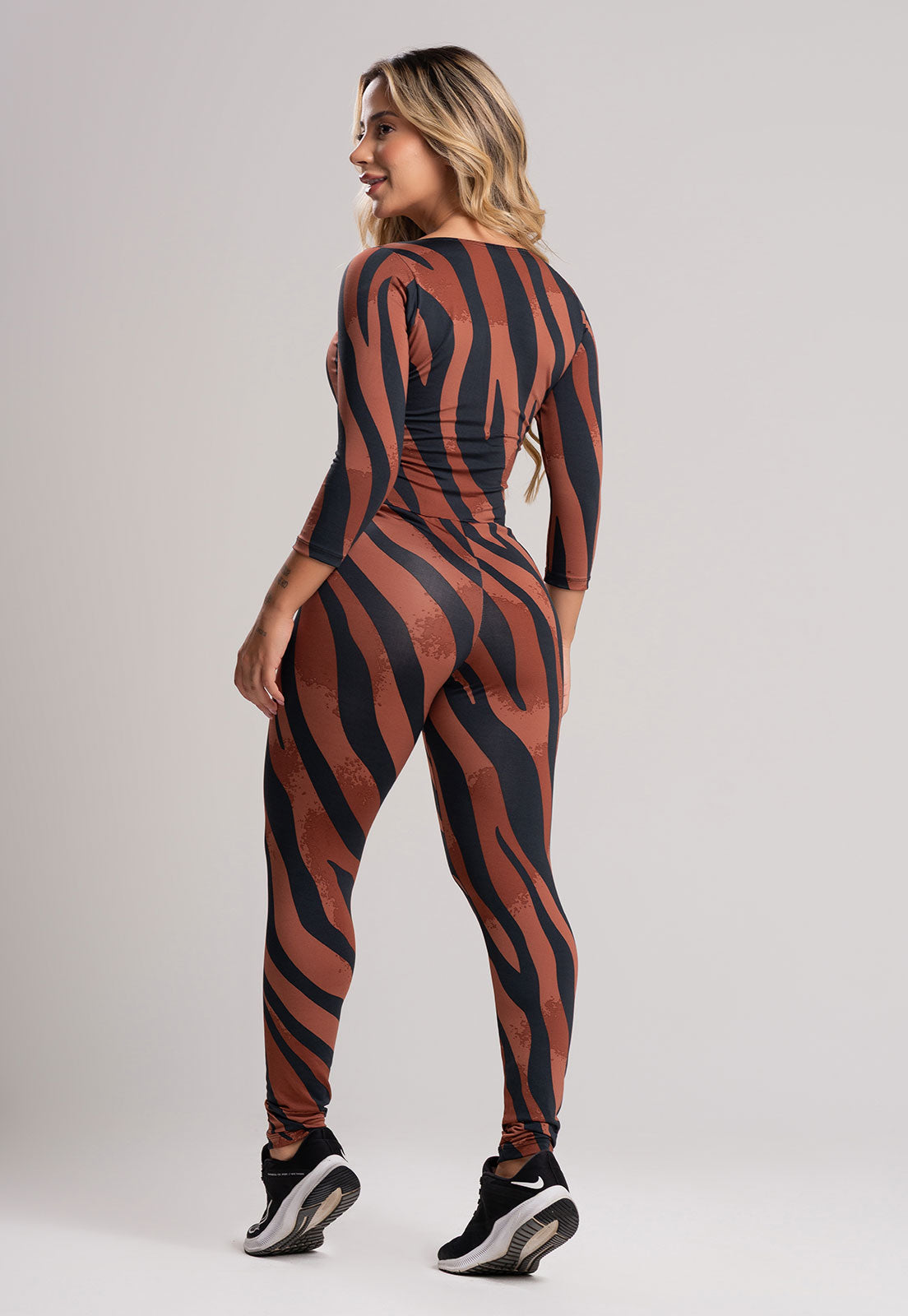 Macacão Longo Manga 3/4 Costa Fechada Azul Marinho - MVB MODAS