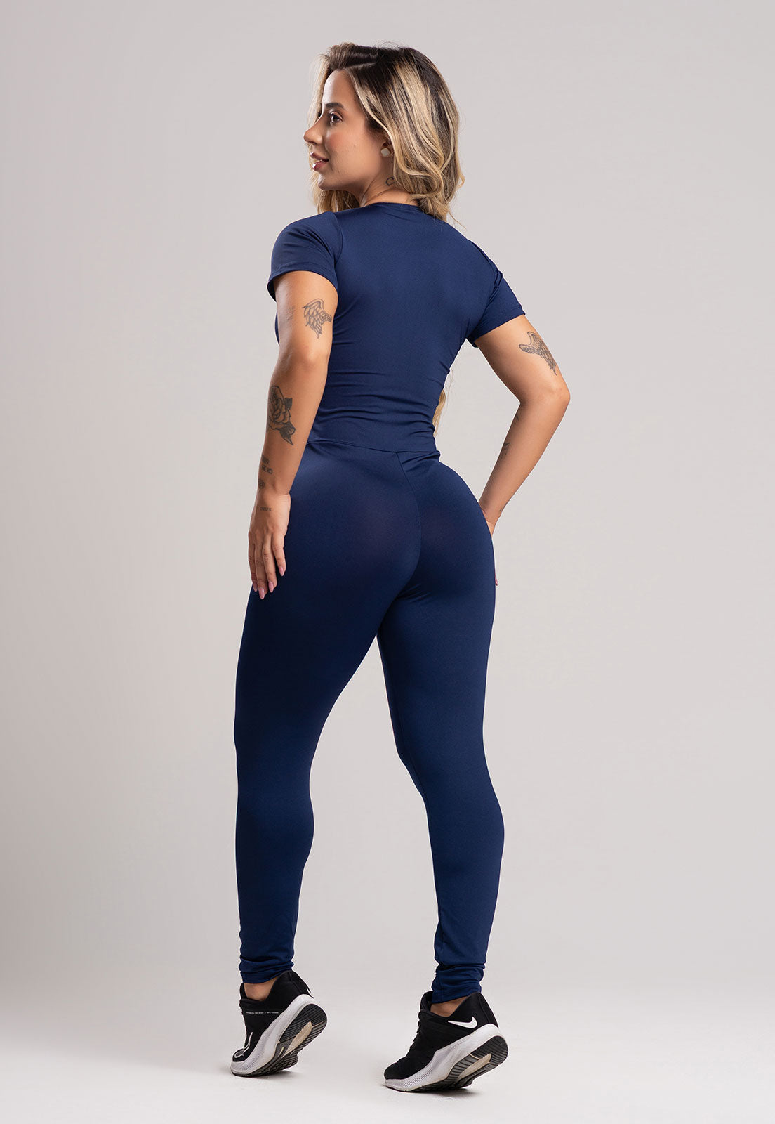 Macacão Longo Manga Curta Costa Fechada Marrom - MVB MODAS