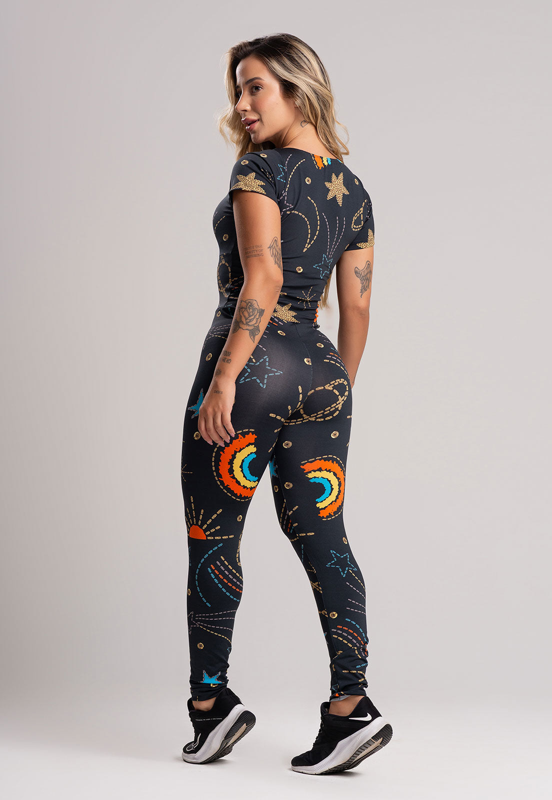 Macacão Longo Manga Curta Costa Fechada Marrom - MVB MODAS