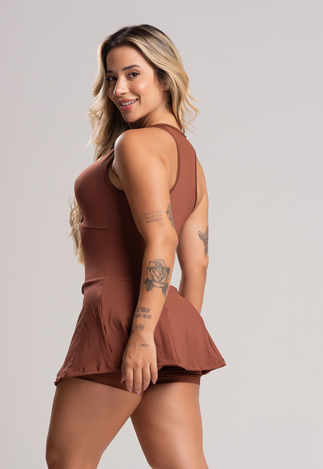 Macaquinho Vestido Curto Marrom - MVB MODAS