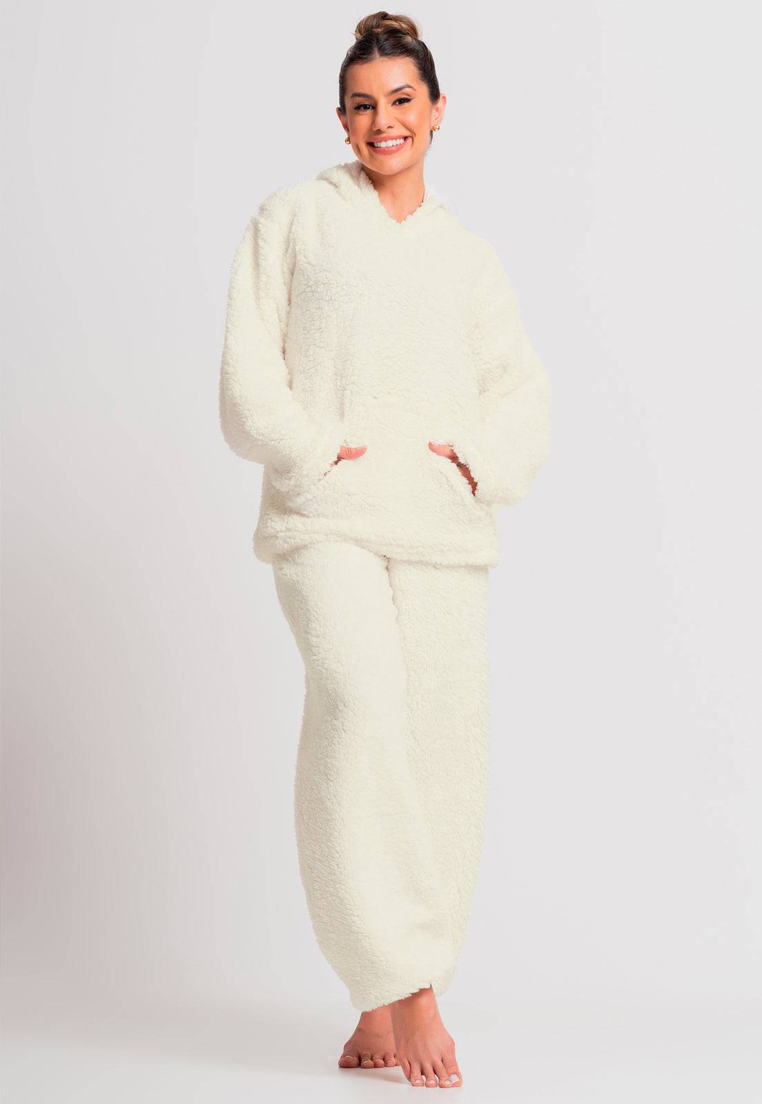 Pijama Longo Com Capuz e Bolso Flanelado Teddy Preto - MVB MODAS