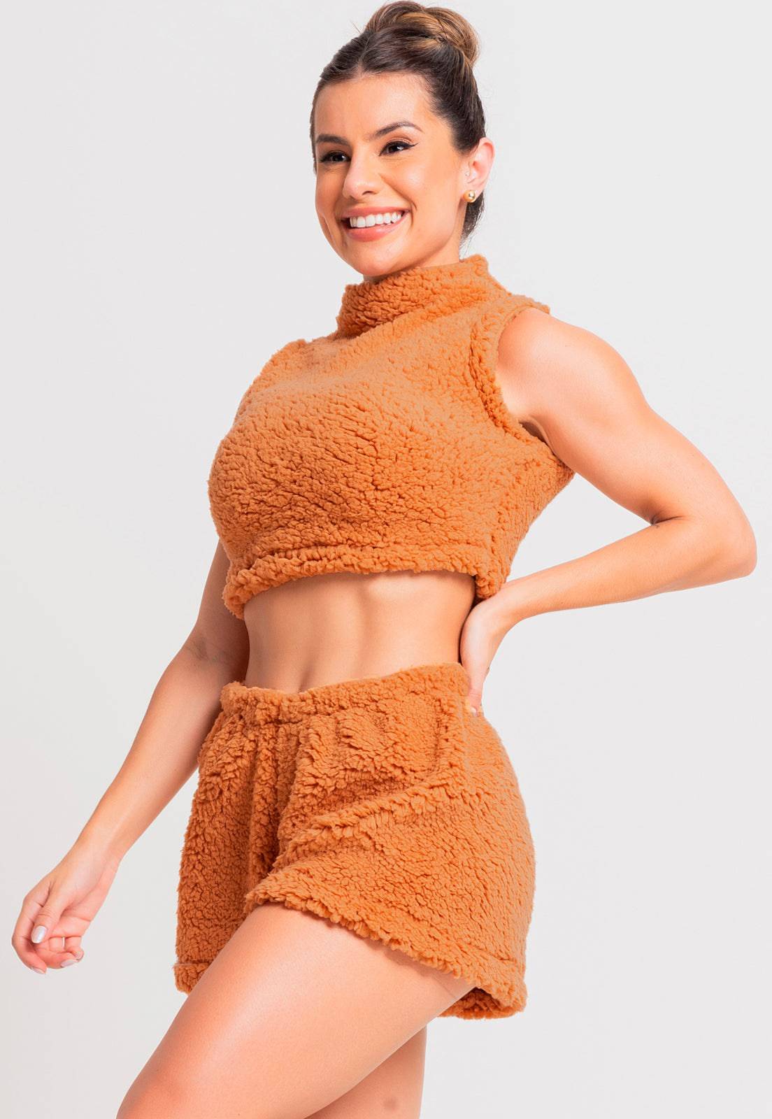 Pijama Flanelado Cropped e Short Teddy Preto - MVB MODAS