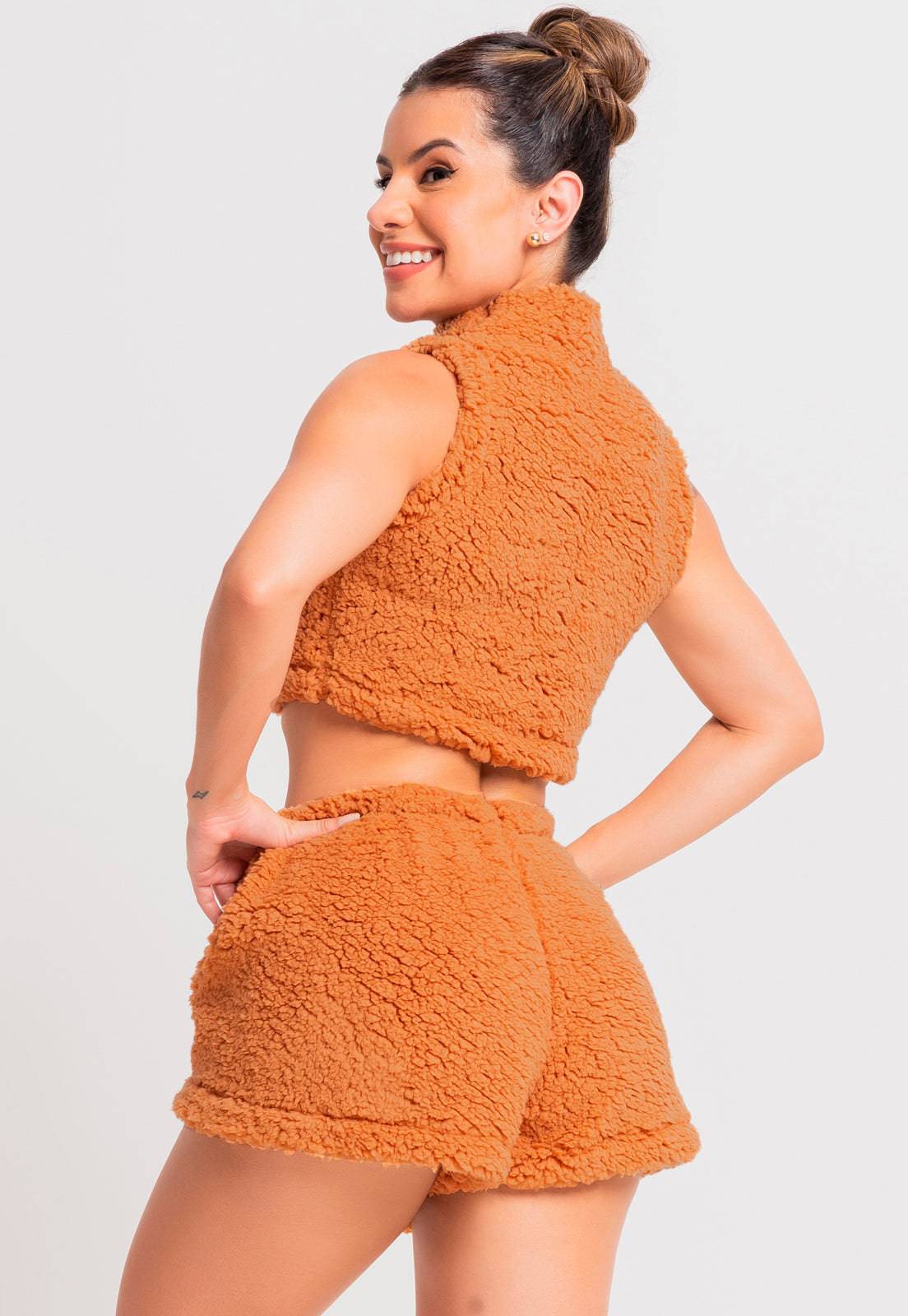 Pijama Flanelado Cropped e Short Teddy Preto - MVB MODAS