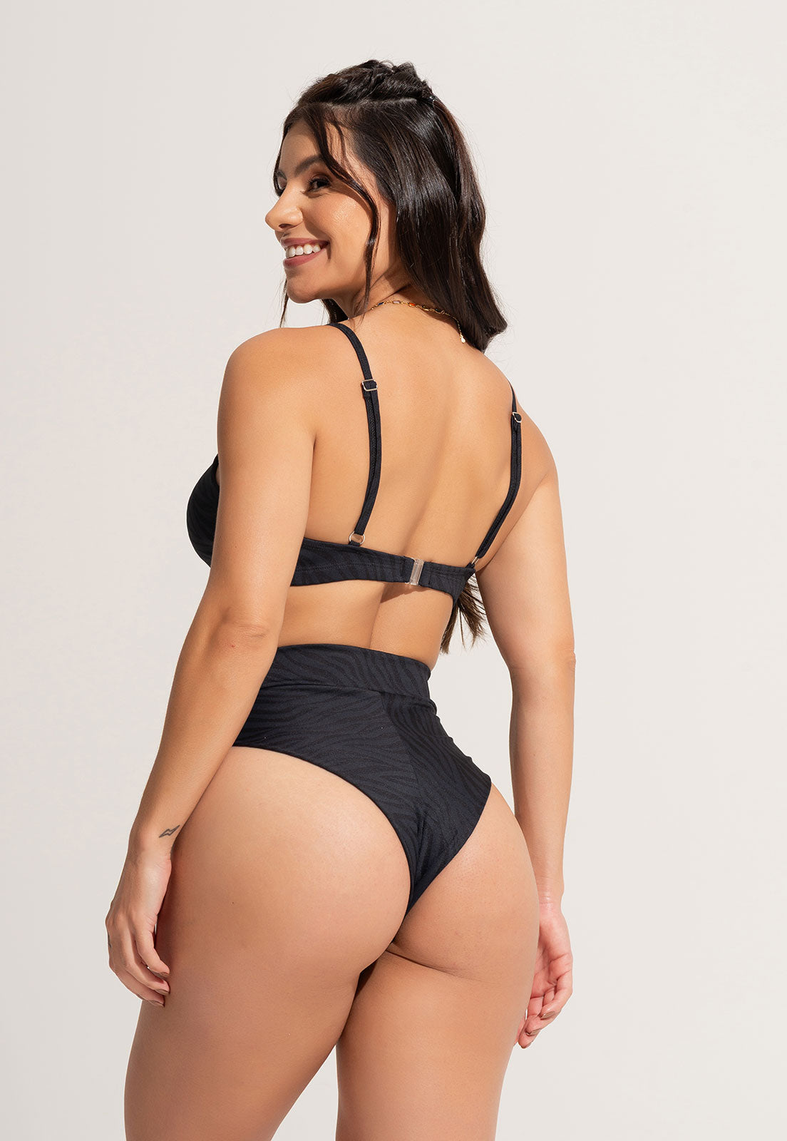 Biquíni Alcinha Bojo Hot Pants Fio Duplo Jacquard Lilás - MVB MODAS