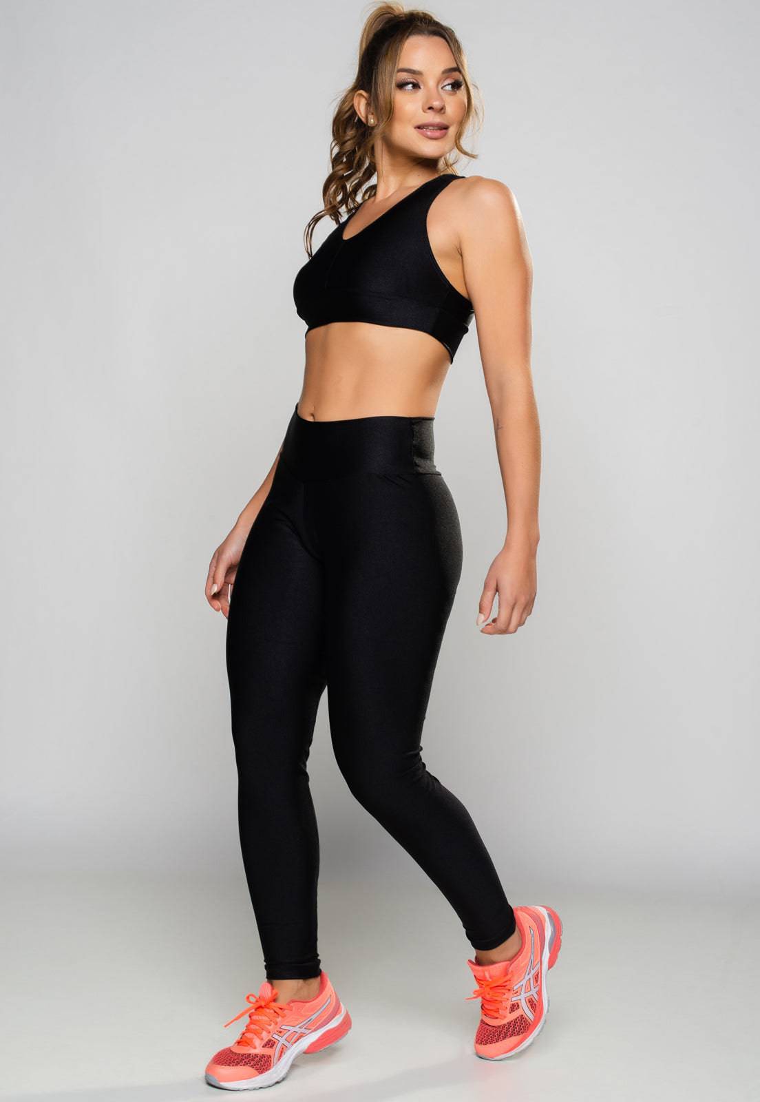 Calça Empina Bumbum Poliamida Brilhosa Preta - MVB MODAS