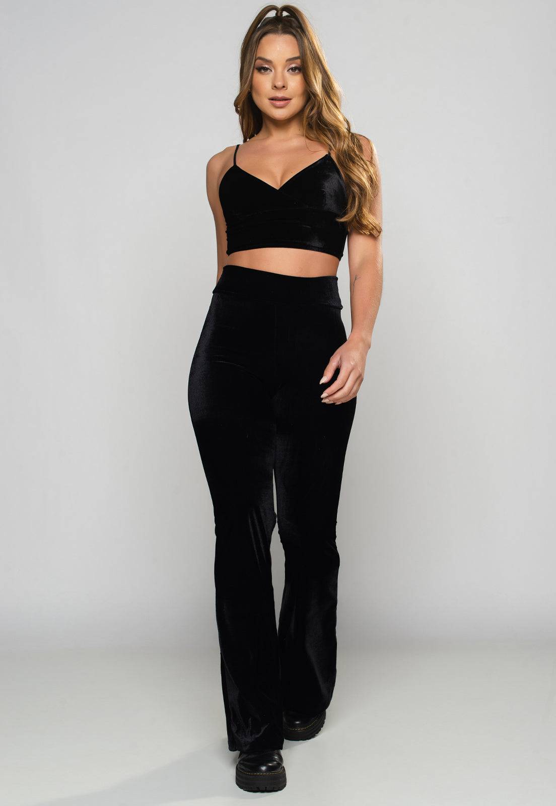 Calça Flare Pantalona Veludo Molhado Cintura Alta Preta - MVB MODAS