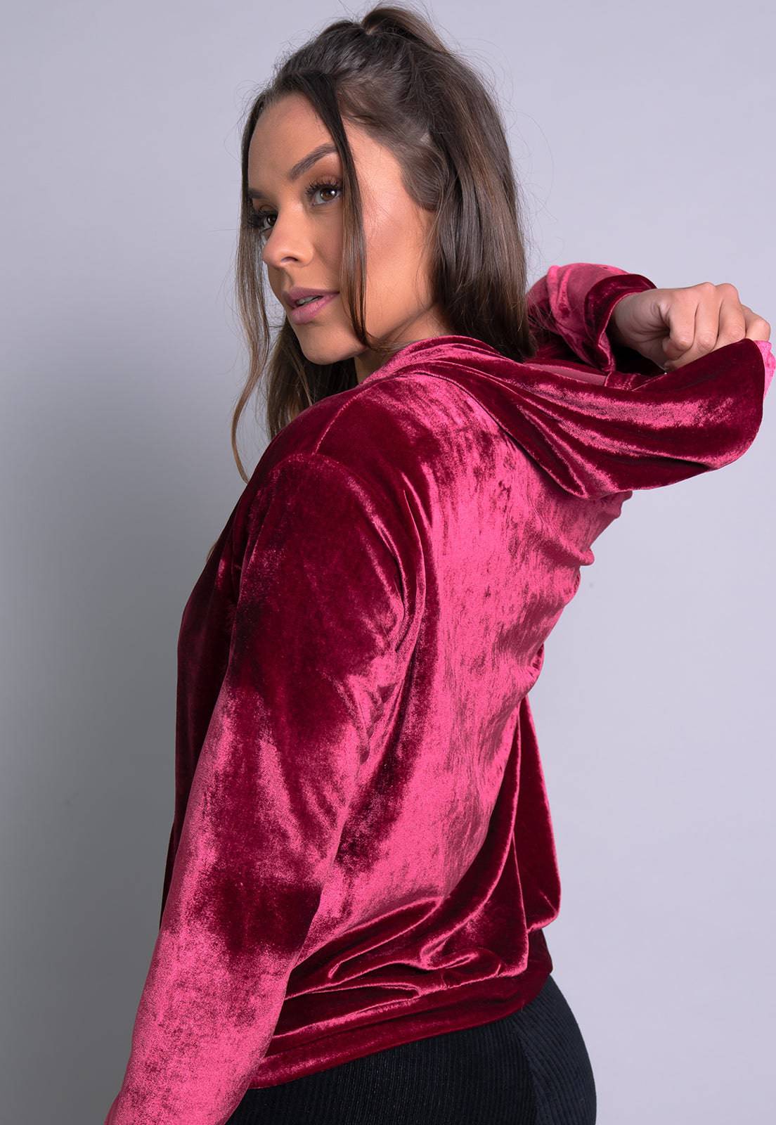 Casaco Inverno Veludo Molhado Capuz Vinho - MVB MODAS