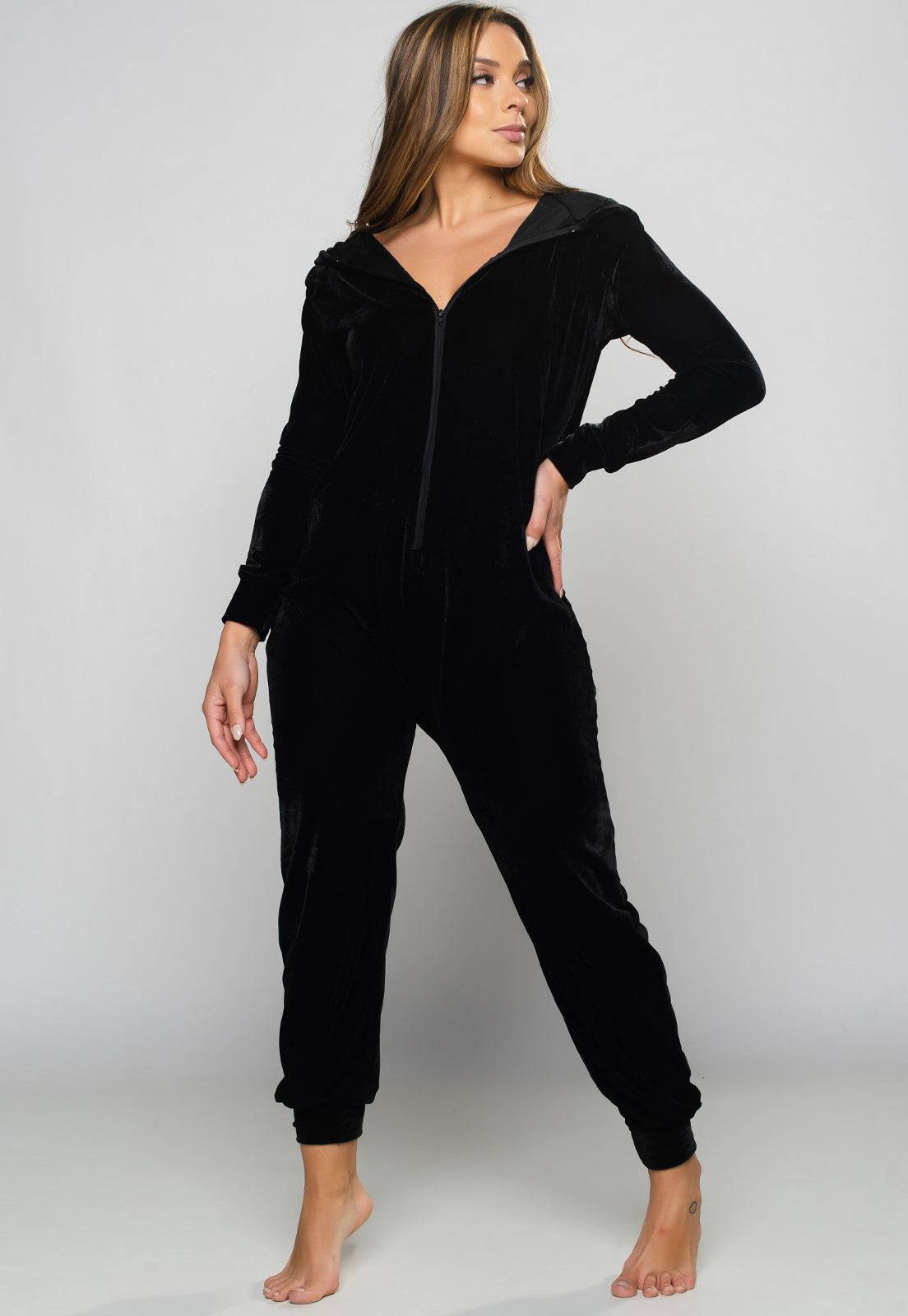 Macacão Longo Veludo Molhado Preto - MVB MODAS