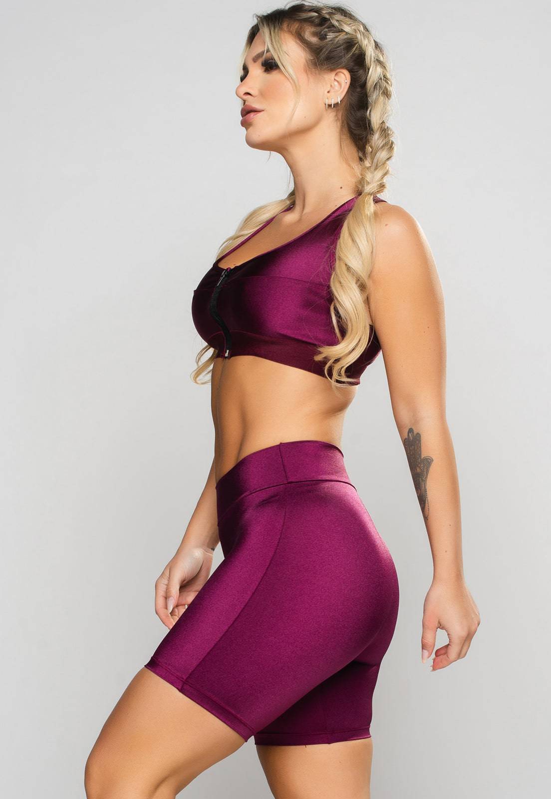 Short Curto Poliamida Brilhosa Vinho - MVB MODAS