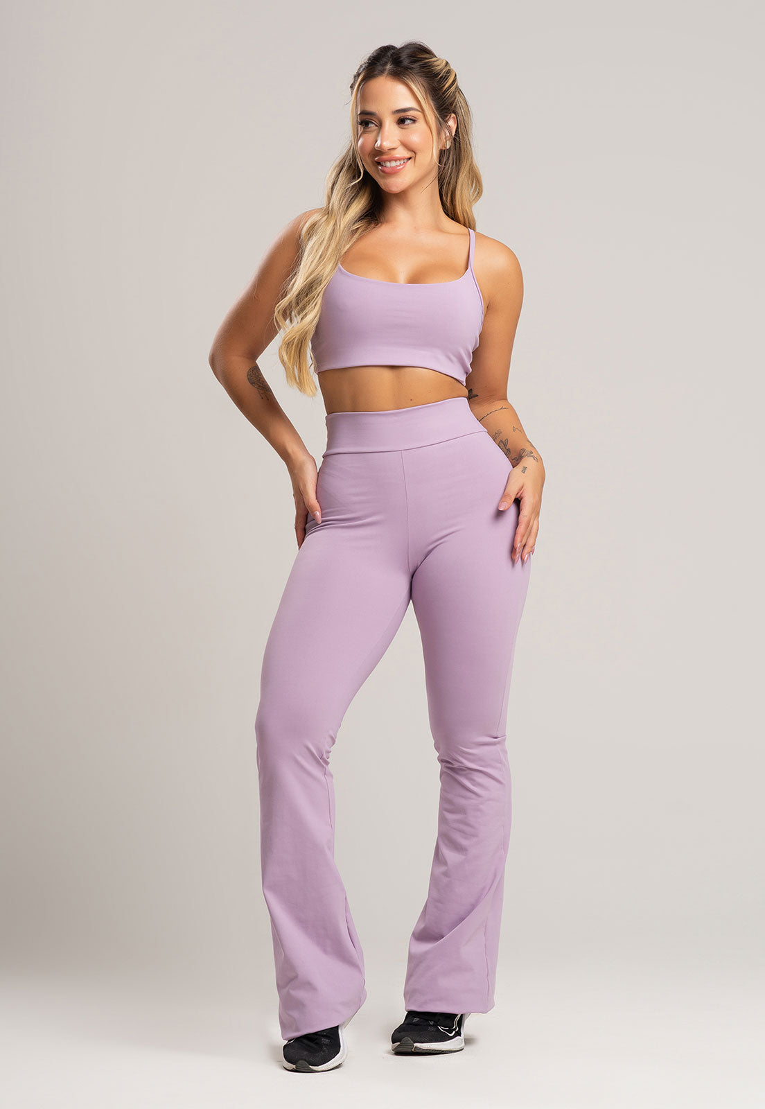 Calça Flare Pantalona Cintura Alta Poliamida Preto - MVB MODAS