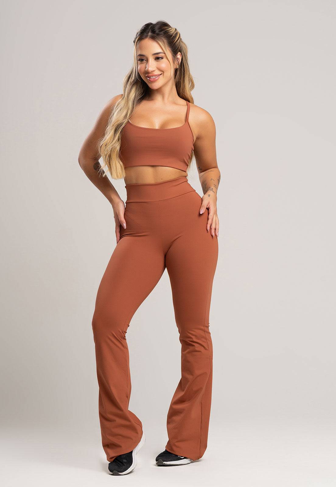 Calça Flare Pantalona Cintura Alta Poliamida Preto - MVB MODAS